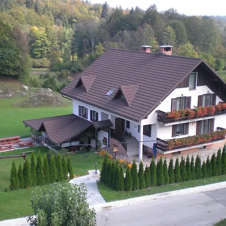 Farm stay Turisticna Kmetija Pr Mark